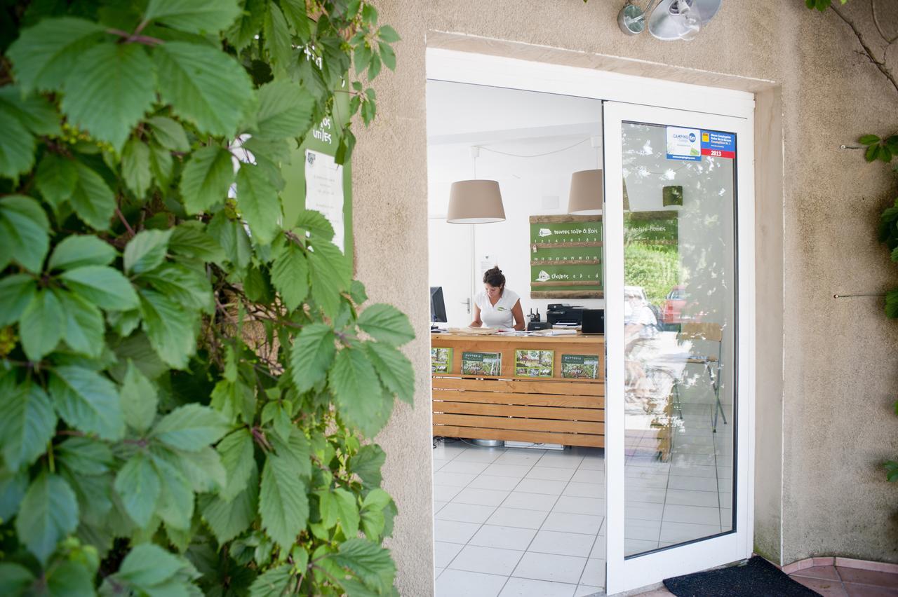 Camping Forcalquier Les Routes De Provence Otel Dış mekan fotoğraf