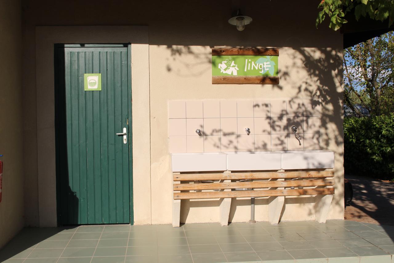 Camping Forcalquier Les Routes De Provence Otel Dış mekan fotoğraf