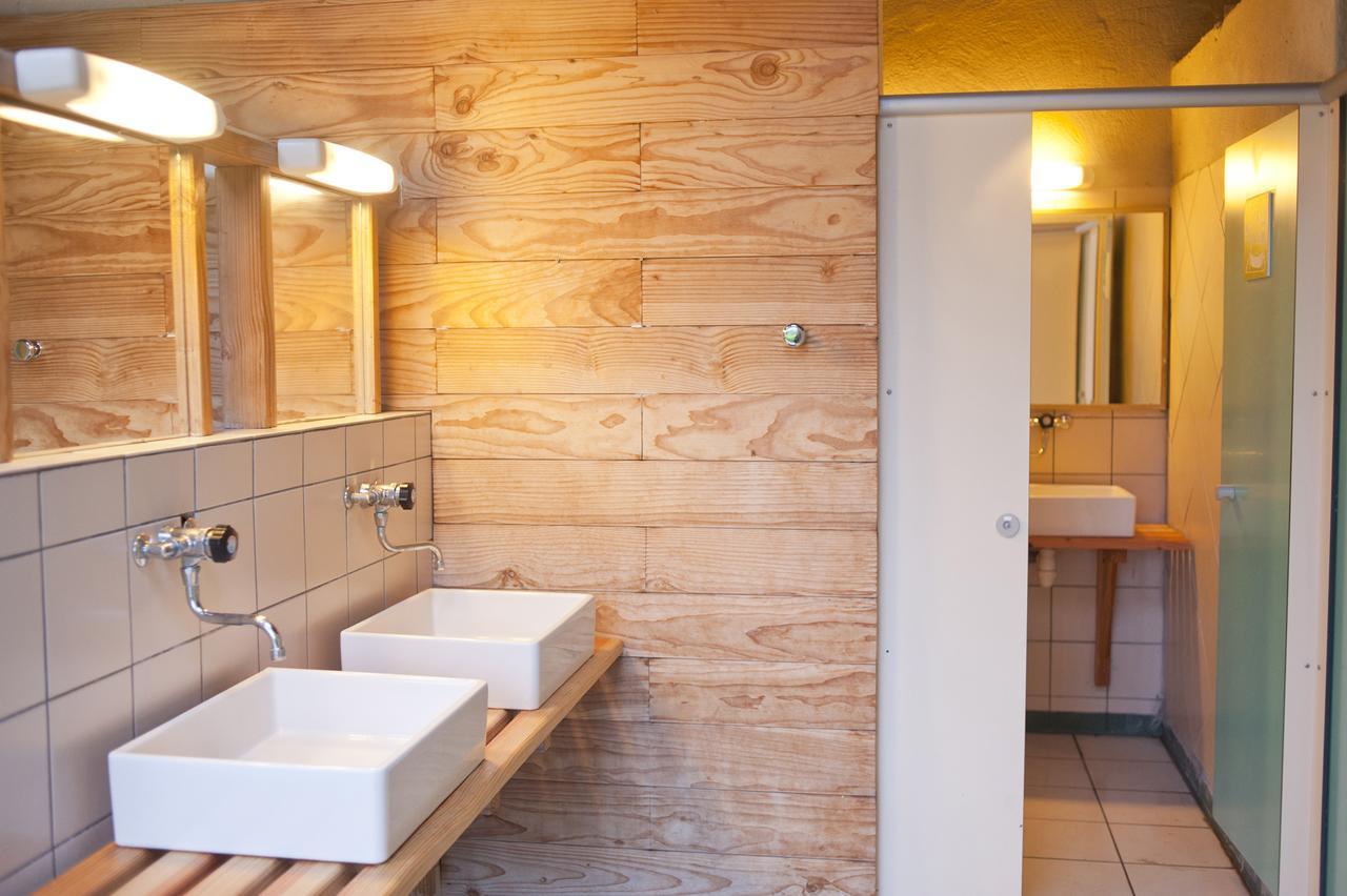 Camping Forcalquier Les Routes De Provence Otel Dış mekan fotoğraf