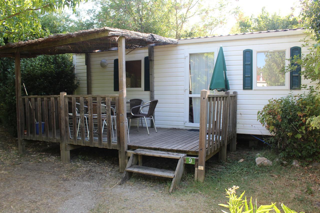 Camping Forcalquier Les Routes De Provence Otel Dış mekan fotoğraf