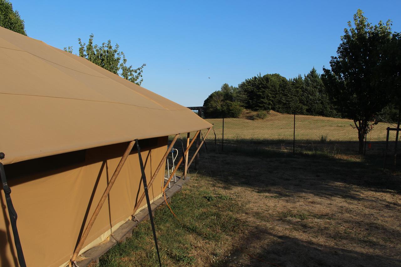 Camping Forcalquier Les Routes De Provence Otel Dış mekan fotoğraf