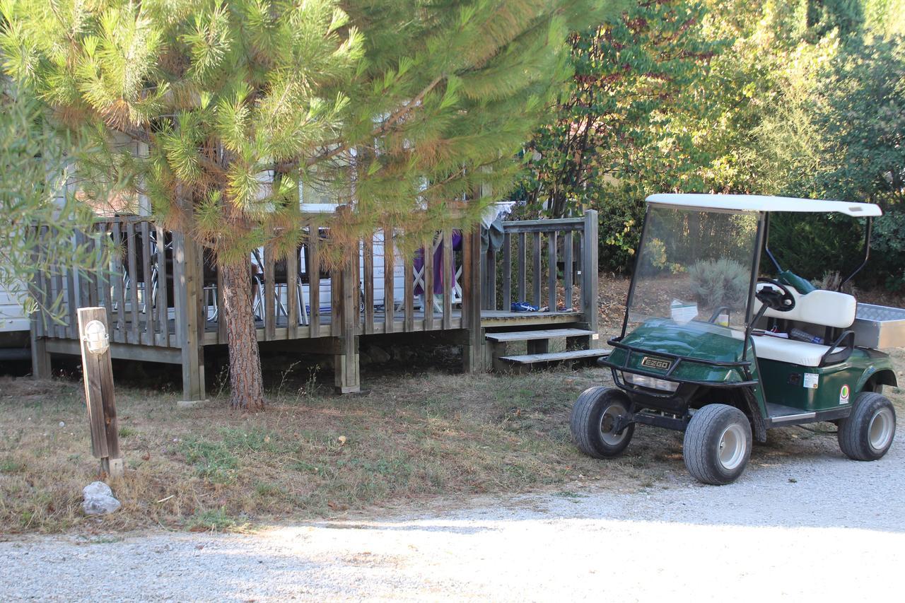 Camping Forcalquier Les Routes De Provence Otel Dış mekan fotoğraf